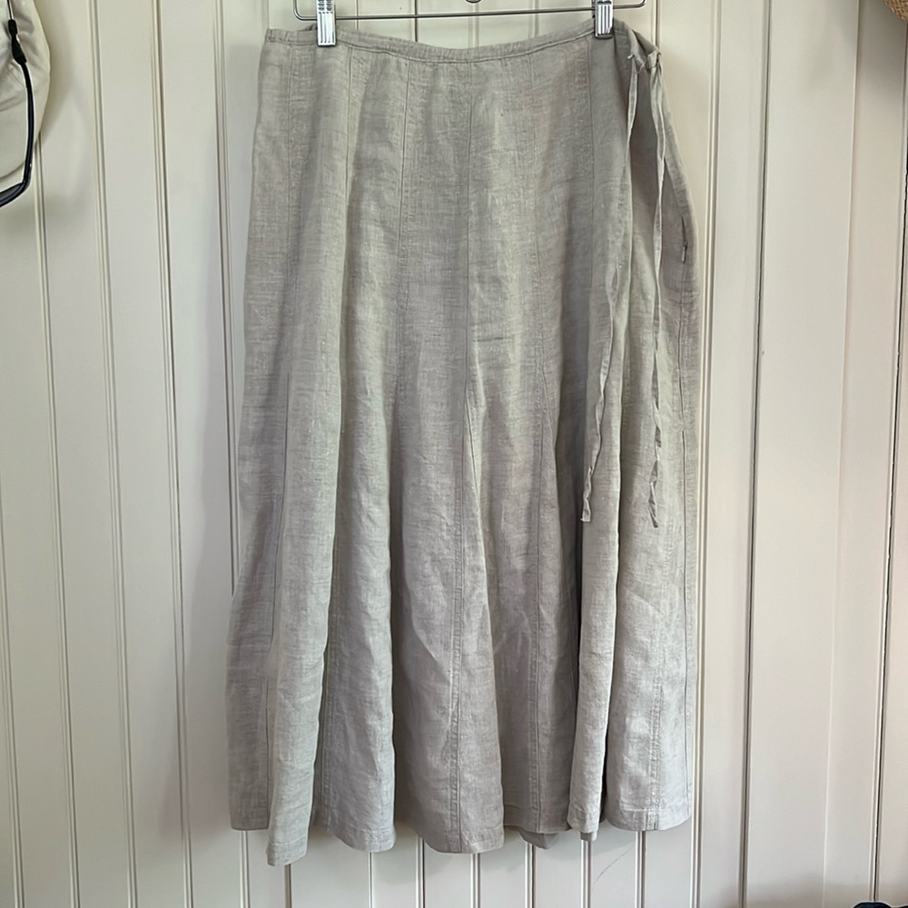 Swishy Talbots natural linen gored.skirt.